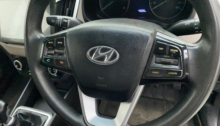 2019 Hyundai Creta E PLUS 1.4 DIESEL, Diesel, Manual, 40,006 km, Steering wheel - Sound system control has minor damage