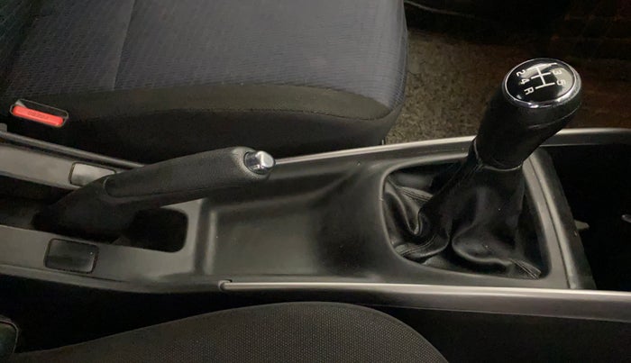2021 Maruti Baleno ZETA PETROL 1.2, Petrol, Manual, 33,373 km, Gear Lever