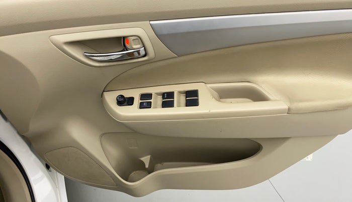 2016 Maruti Ertiga VDI SHVS, Diesel, Manual, 70,459 km, Driver Side Door Panels Controls