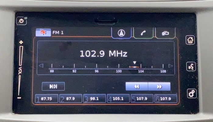 2017 Maruti Ertiga ZXI+, CNG, Manual, 92,111 km, Infotainment System