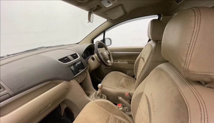 2017 Maruti Ertiga ZXI+, CNG, Manual, 92,111 km, Right Side Front Door Cabin