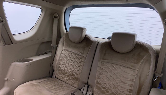 2017 Maruti Ertiga ZXI+, CNG, Manual, 92,111 km, Third Seat Row ( optional )