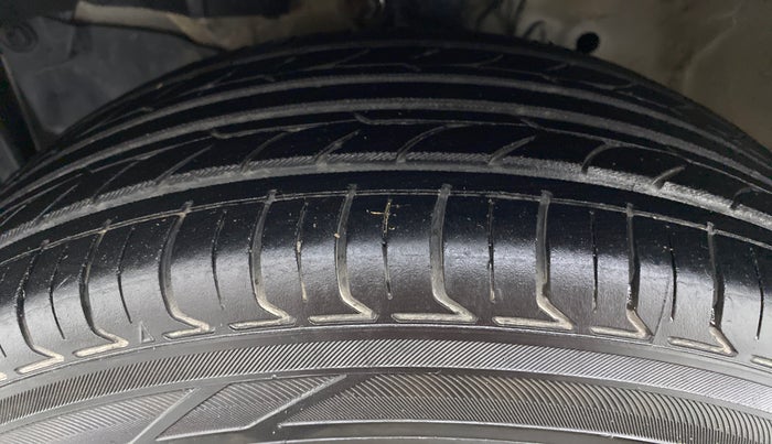 2016 Honda City V MT PETROL, Petrol, Manual, 87,149 km, Left Front Tyre Tread