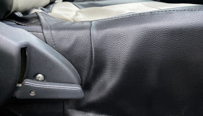 2016 Maruti Alto 800 LXI, Petrol, Manual, 59,927 km, Driver Side Adjustment Panel