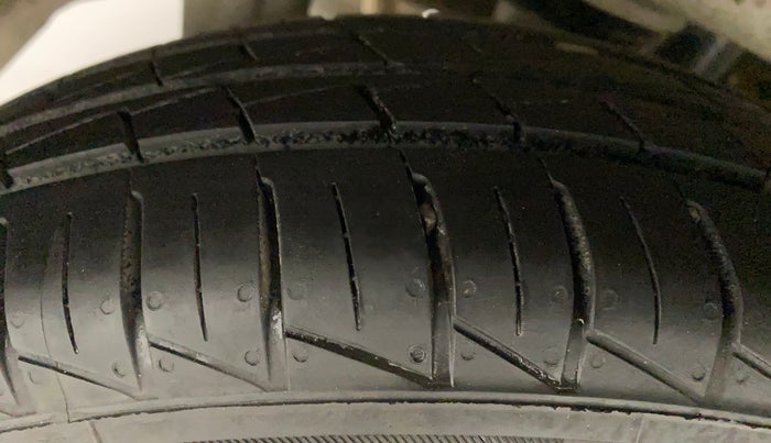2022 Maruti Alto LXI O, Petrol, Manual, 4,864 km, Right Rear Tyre Tread