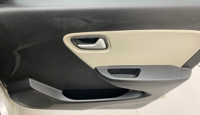 2022 Maruti Alto LXI O, Petrol, Manual, 4,864 km, Driver Side Door Panels Control