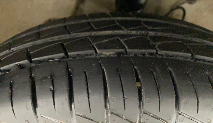 2022 Maruti Alto LXI O, Petrol, Manual, 4,864 km, Right Front Tyre Tread
