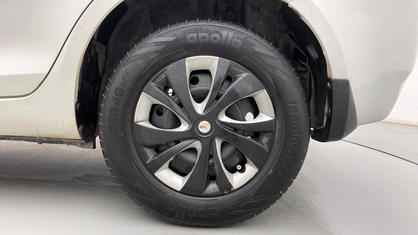 2013 Maruti Swift Dzire VXI, Petrol, Manual, 68,936 km, Left Rear Wheel