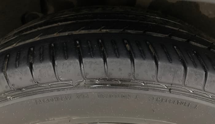 2023 KIA SELTOS HTX PLUS 1.5 IMT DIESEL, Diesel, Manual, 31,834 km, Right Rear Tyre Tread