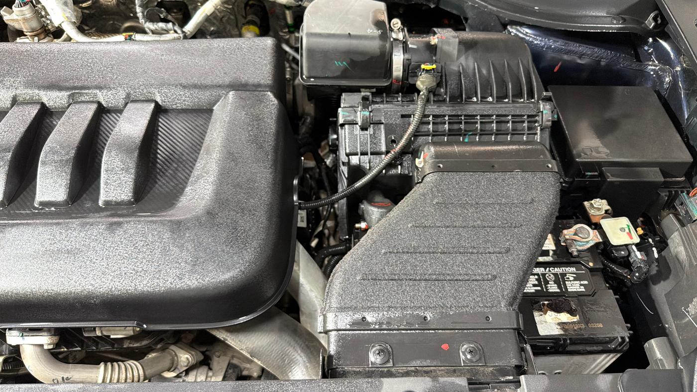 2023 Mahindra XUV700 AX 5 D AT 7 STR, Diesel, Automatic, 34,308 km, Engine View - Left