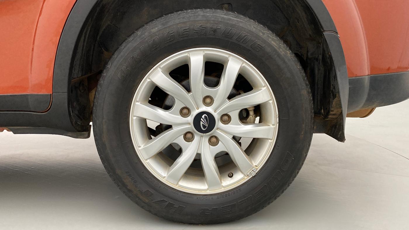 2017 Mahindra XUV500 W10 AT FWD, Diesel, Automatic, 61,290 km, Left Rear Wheel