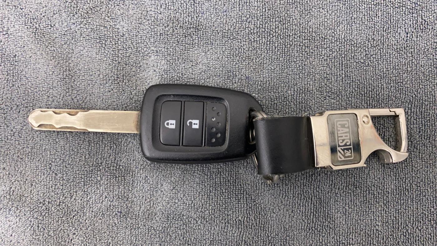 2014 Honda City SV MT DIESEL, Diesel, Manual, 79,974 km, Key Close Up