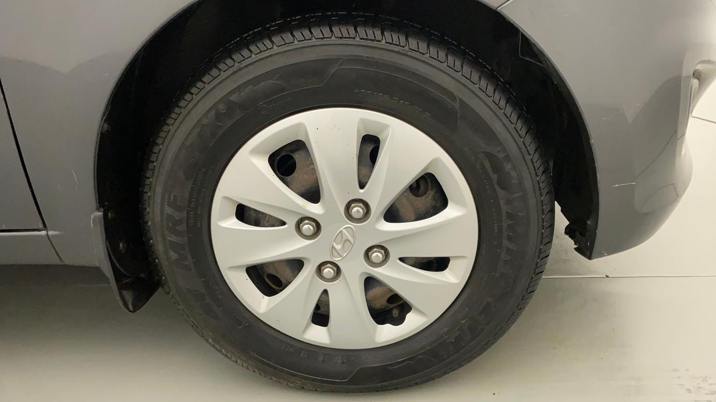 2012 Hyundai i10 SPORTZ 1.2, Petrol, Manual, 14,095 km, Right Front Wheel