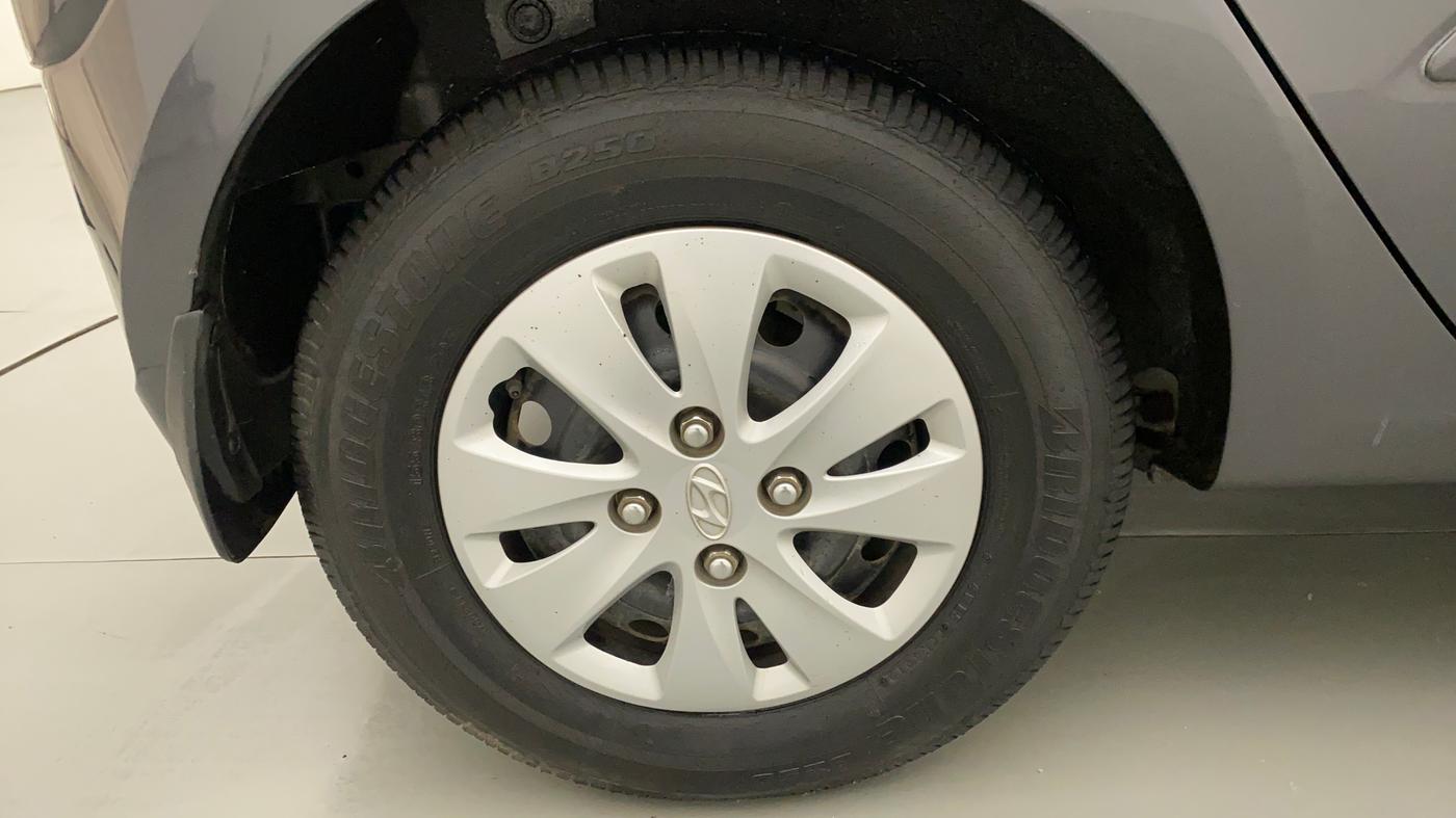 2012 Hyundai i10 SPORTZ 1.2, Petrol, Manual, 14,095 km, Right Rear Wheel