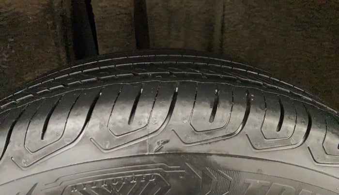 2022 Skoda KUSHAQ AMBITION 1.0L TSI AT, Petrol, Automatic, 29,310 km, Right Rear Tyre Tread