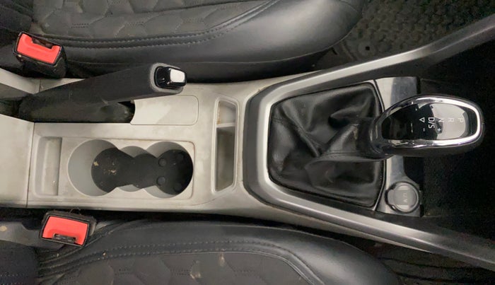 2022 Skoda KUSHAQ AMBITION 1.0L TSI AT, Petrol, Automatic, 29,310 km, Gear Lever