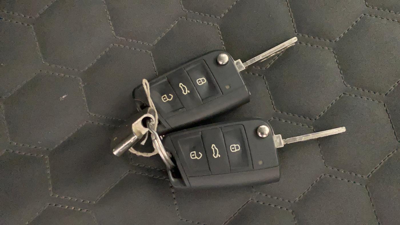 2022 Skoda KUSHAQ AMBITION 1.0L TSI AT, Petrol, Automatic, 29,310 km, Key Close Up