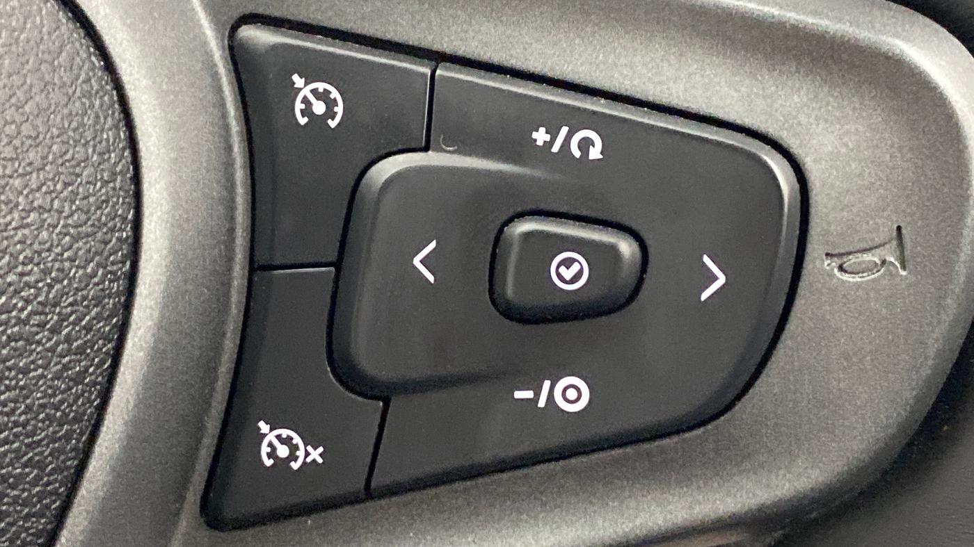 2020 Tata ALTROZ XZ 1.2, Petrol, Manual, 1,165 km, Adaptive Cruise Control