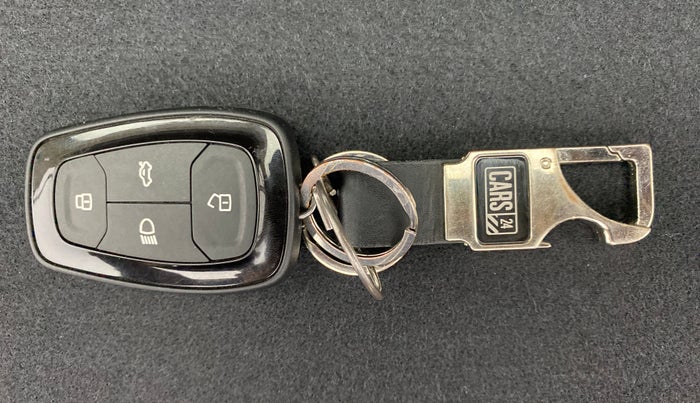 2020 Tata ALTROZ XZ 1.2, Petrol, Manual, 1,165 km, Key Close Up