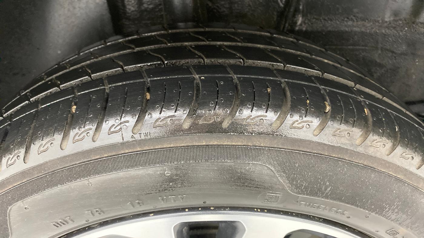 2020 Tata ALTROZ XZ 1.2, Petrol, Manual, 1,165 km, Right Rear Tyre Tread