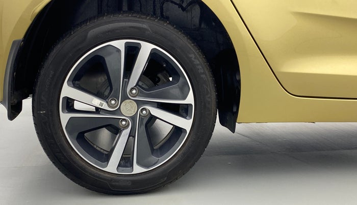 2020 Tata ALTROZ XZ 1.2, Petrol, Manual, 1,165 km, Right Rear Wheel