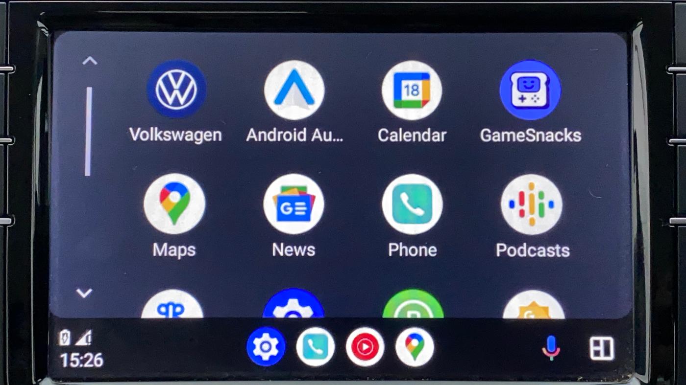 2017 Volkswagen Vento HIGHLINE PLUS 1.2 AT 16 ALLOY, Petrol, Automatic, 32,366 km, Apple CarPlay and Android Auto