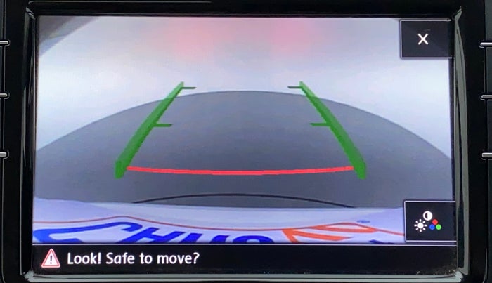 2017 Volkswagen Vento HIGHLINE PLUS 1.2 AT 16 ALLOY, Petrol, Automatic, 32,366 km, Parking Camera