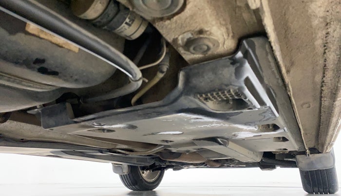 2017 Volkswagen Vento HIGHLINE PLUS 1.2 AT 16 ALLOY, Petrol, Automatic, 32,366 km, Right Side Underbody