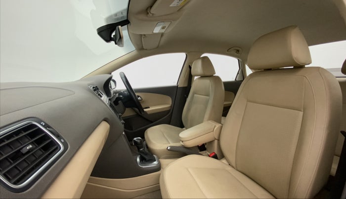 2017 Volkswagen Vento HIGHLINE PLUS 1.2 AT 16 ALLOY, Petrol, Automatic, 32,366 km, Right Side Front Door Cabin