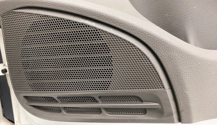 2017 Volkswagen Vento HIGHLINE PLUS 1.2 AT 16 ALLOY, Petrol, Automatic, 32,366 km, Speaker