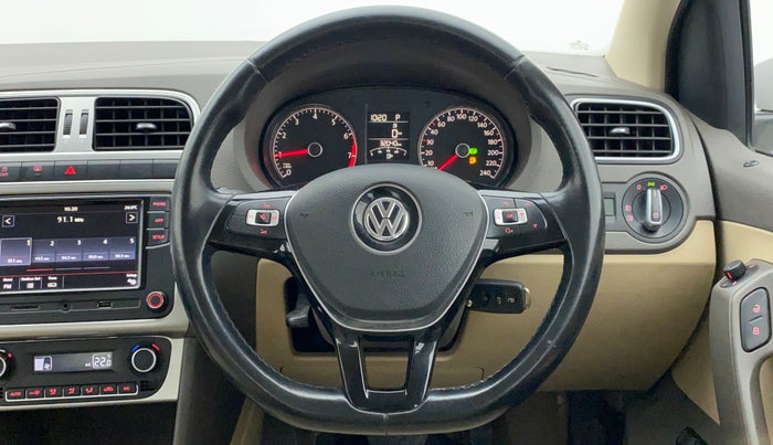 2017 Volkswagen Vento HIGHLINE PLUS 1.2 AT 16 ALLOY, Petrol, Automatic, 32,366 km, Steering Wheel Close Up