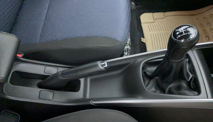 2021 Toyota Glanza G MT PETROL, Petrol, Manual, 6,142 km, Gear Lever