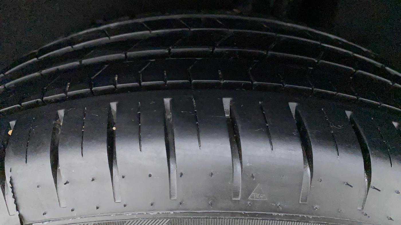 2021 Toyota Glanza G MT PETROL, Petrol, Manual, 6,142 km, Right Rear Tyre Tread