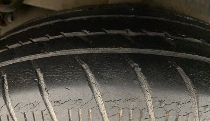 2017 Maruti Celerio ZXI AMT (O), Petrol, Automatic, 52,219 km, Right Rear Tyre Tread