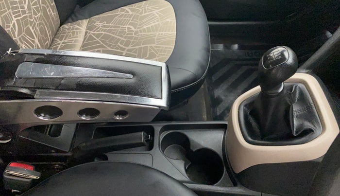 2018 Hyundai Grand i10 MAGNA 1.2 KAPPA VTVT, Petrol, Manual, 47,418 km, Gear Lever