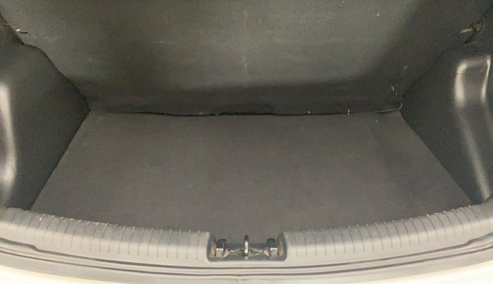 2018 Hyundai Grand i10 MAGNA 1.2 KAPPA VTVT, Petrol, Manual, 47,418 km, Boot Inside