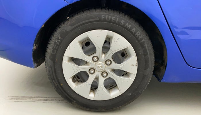 2014 Hyundai Xcent BASE 1.2, CNG, Manual, 1,22,625 km, Right Rear Wheel