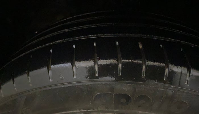 2021 Toyota Glanza G, Petrol, Manual, 57,040 km, Left Front Tyre Tread