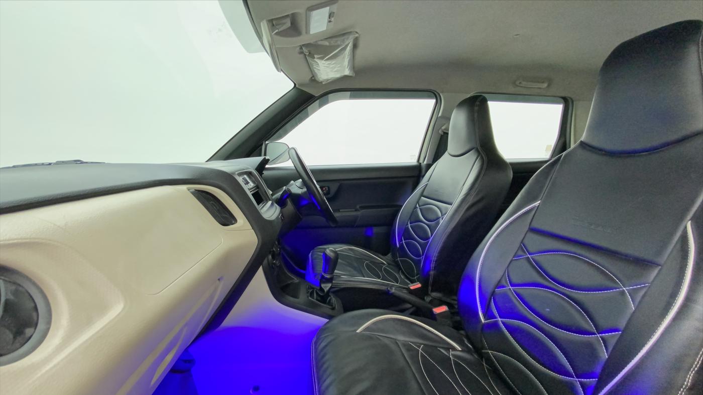 2020 Maruti New Wagon-R LXI 1.0, Petrol, Manual, 17,049 km, Right Side Front Door Cabin