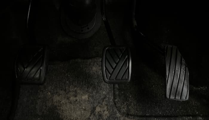 2017 Maruti Wagon R 1.0 LXI CNG, CNG, Manual, 68,626 km, Pedals