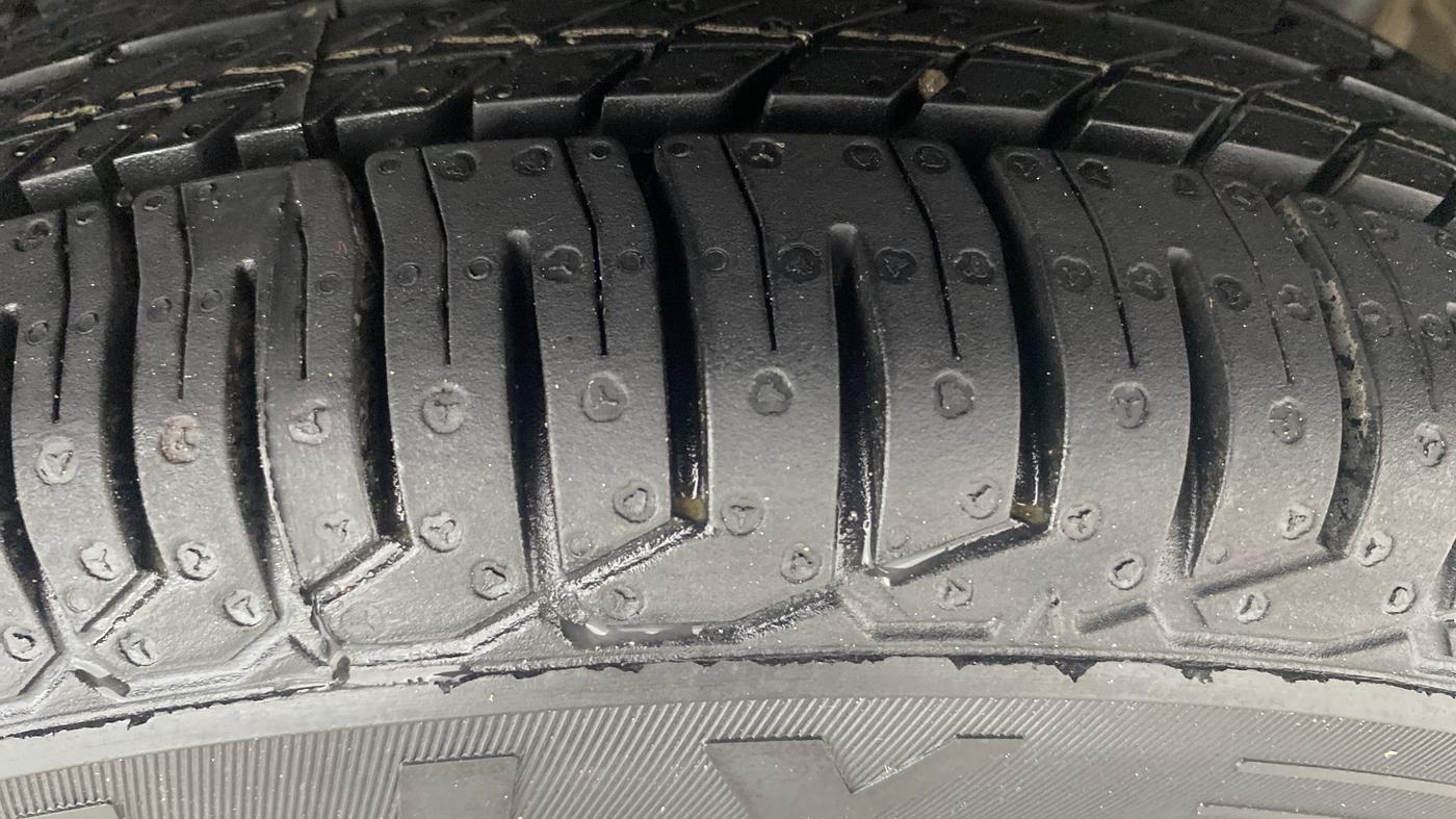 2015 Hyundai Eon ERA +, Petrol, Manual, 26,059 km, Left Rear Tyre Tread