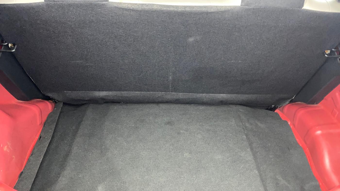 2018 Hyundai Eon ERA +, Petrol, Manual, 25,701 km, Boot Inside