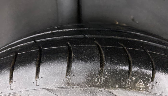 2011 Maruti Swift VDI, Diesel, Manual, 94,514 km, Right Rear Tyre Tread