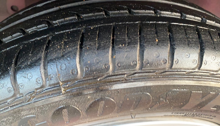 2020 Honda Jazz 1.2L I-VTEC ZX CVT, Petrol, Automatic, 13,941 km, Right Rear Tyre Tread