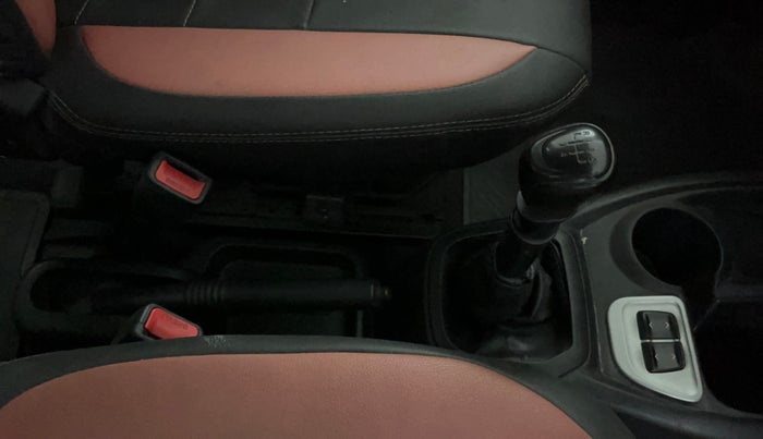 2017 Datsun Redi Go T (O), Petrol, Manual, 47,496 km, Gear Lever
