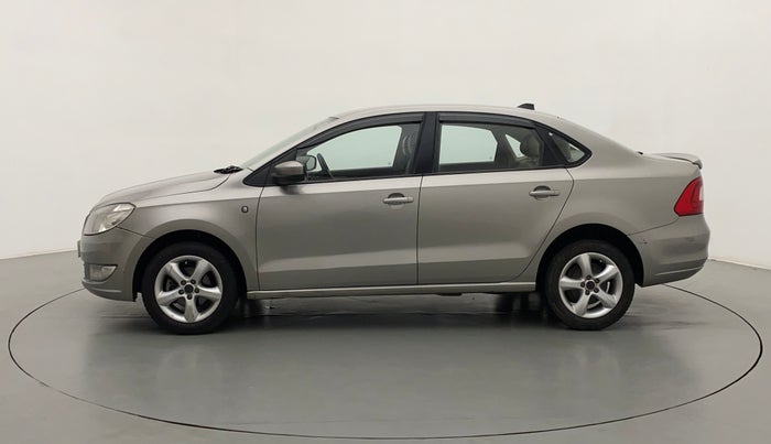 2014 Skoda Rapid ELEGANCE 1.6 MPI MT, Petrol, Manual, 50,390 km, Left Side