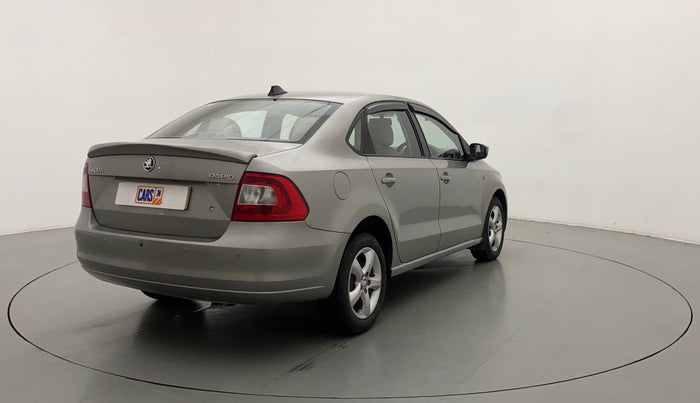 2014 Skoda Rapid ELEGANCE 1.6 MPI MT, Petrol, Manual, 50,390 km, Right Back Diagonal