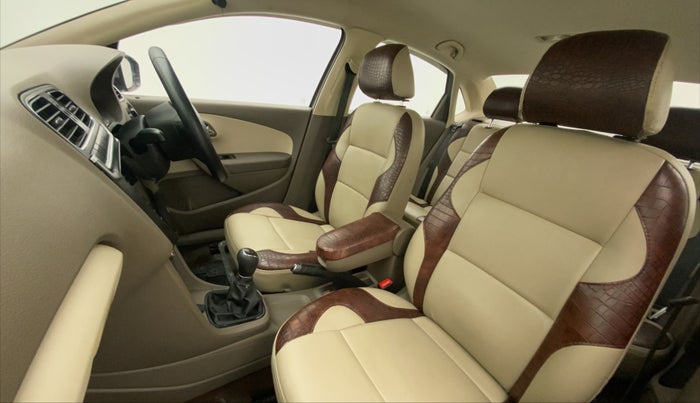 2014 Skoda Rapid ELEGANCE 1.6 MPI MT, Petrol, Manual, 50,390 km, Right Side Front Door Cabin