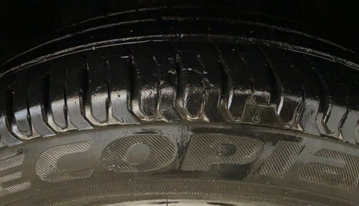 2021 Tata ALTROZ XE PETROL, Petrol, Manual, 25,547 km, Right Front Tyre Tread