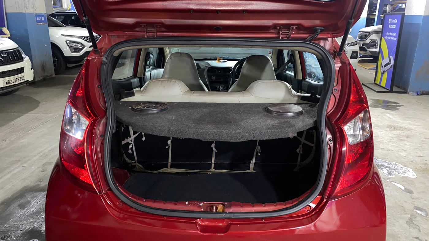 2014 Hyundai Eon ERA +, Petrol, Manual, 26,502 km, Boot Inside
